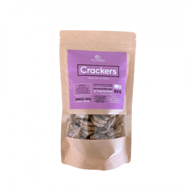 Cette image représente un paquet de crackers au pesto de noisettes.